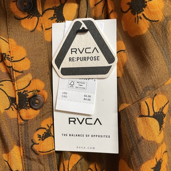 NWT RVCA romper size M - Picture 4 of 5